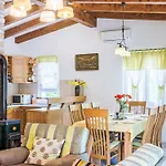 Milancic By Interhome 別荘