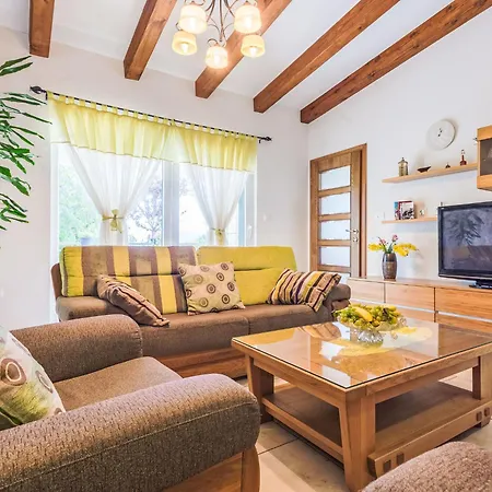 Milancic By Interhome